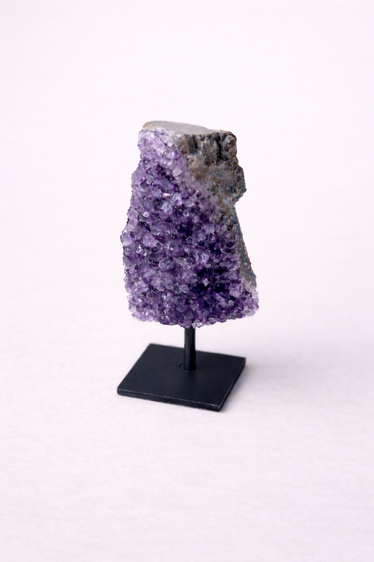 Amethist op standaard